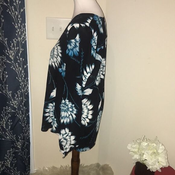 Ivanka Trump Floral Long Sleeve V-Neck Blouse - Picture 2 of 8